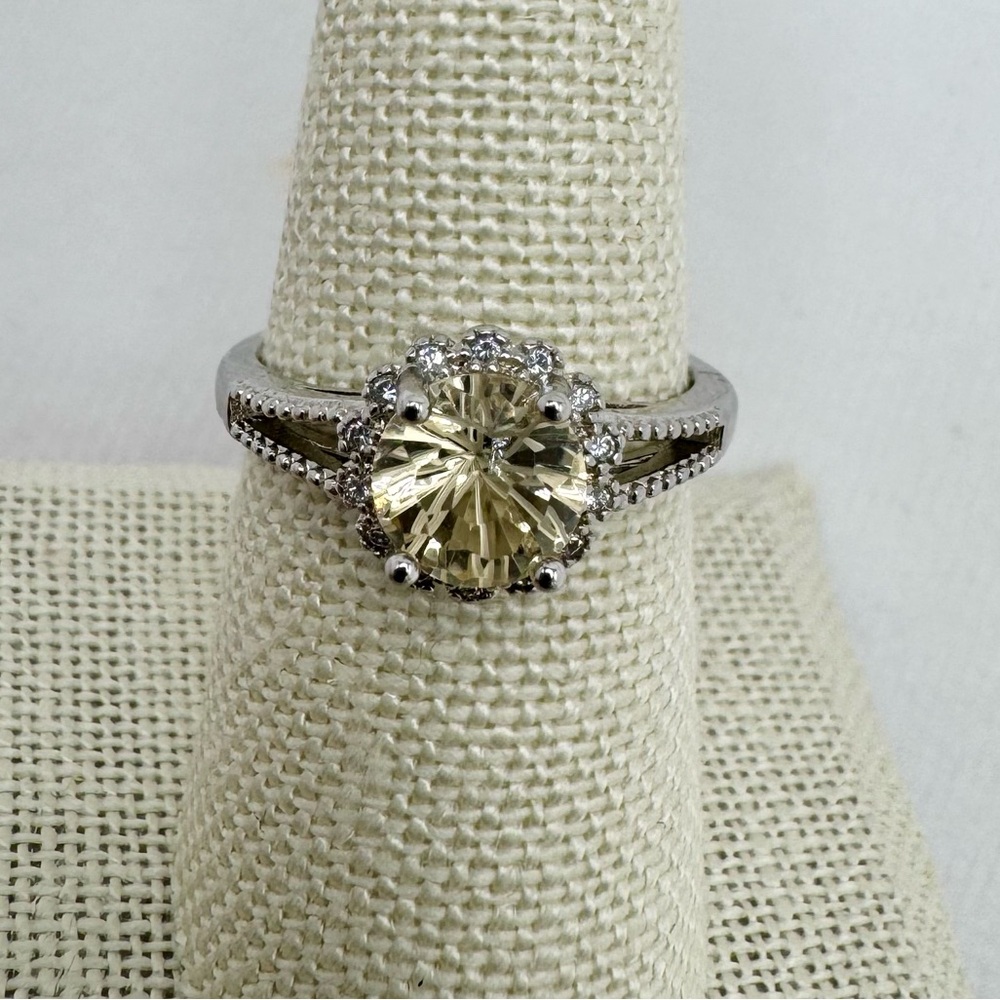 Gemstone Ring - image 2